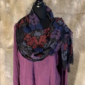 NWOT Bass flower print scarf